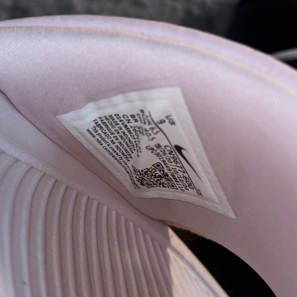 Bundle of 2 Pairs of Nike slides Pink pair and Black pair - Picture 2 of 6